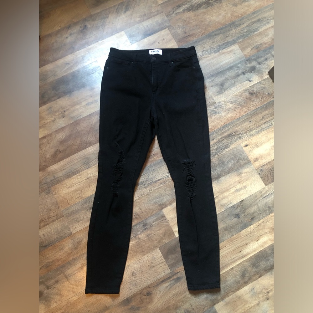 RSQ size 30 black distressed jeans